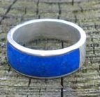 Ring met lapis lazuli steen